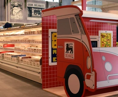 Kinderhoek in supermarkt op kopstelling 